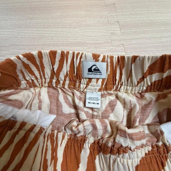 Quiksilver Zebra Print Shorts M Elastic Waist Boho Summer Casual Orange - Picture 2 of 14